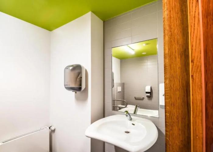 Liège Youth Hostel
