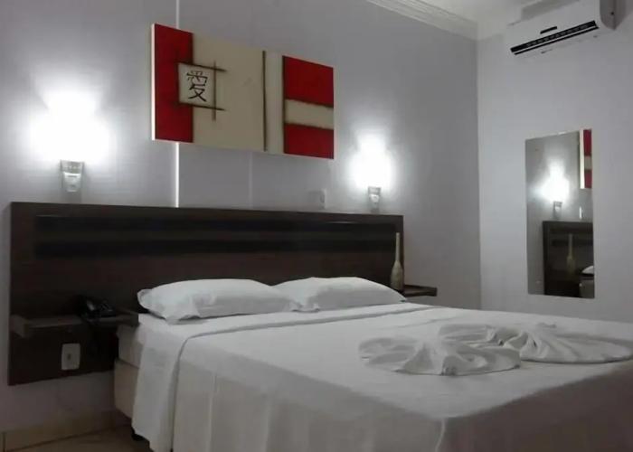 Augustus Hotel