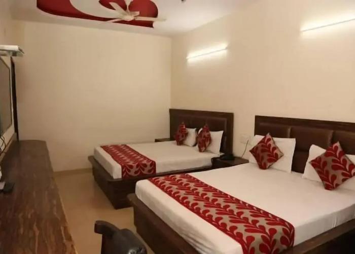 Hotel New SS Residency