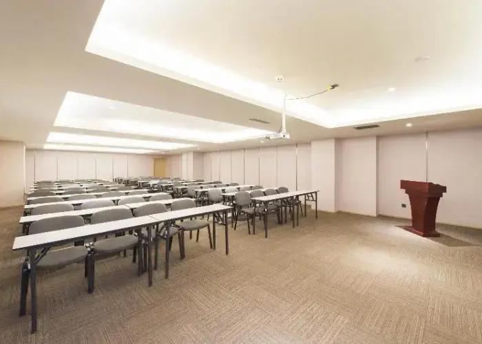 Ji Hotel Lanzhou Zhongchuan Airport