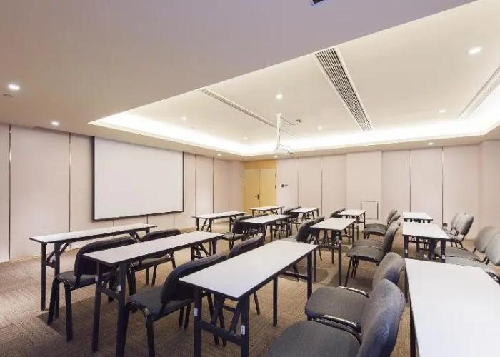 Ji Hotel Lanzhou Zhongchuan Airport