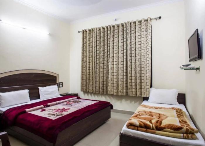 Hotel Tamanna - 50 Meter from Golden Temple