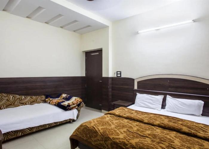 Hotel Tamanna - 50 Meter from Golden Temple