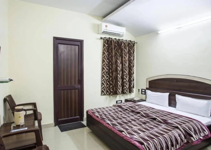 Hotel Tamanna - 50 Meter from Golden Temple