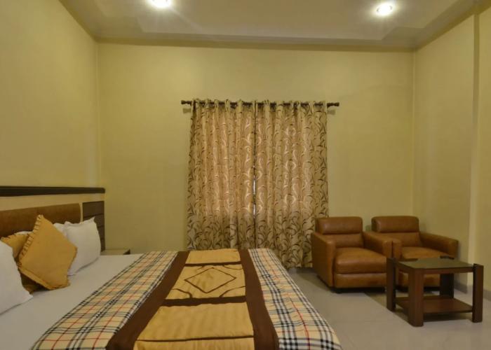 Hotel Sarovar Regency