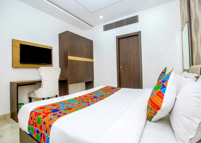 FabHotel Golden Temple Paradise 50 meters from golden temple