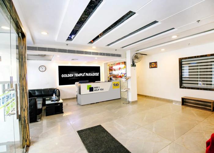 FabHotel Golden Temple Paradise 50 meters from golden temple