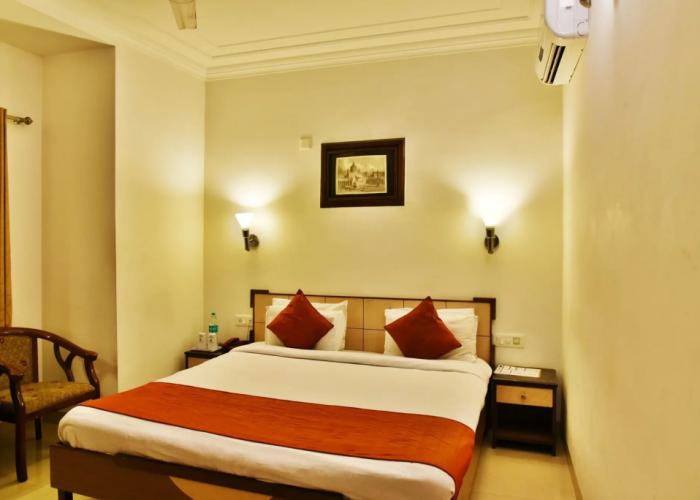 Hotel Sapphire