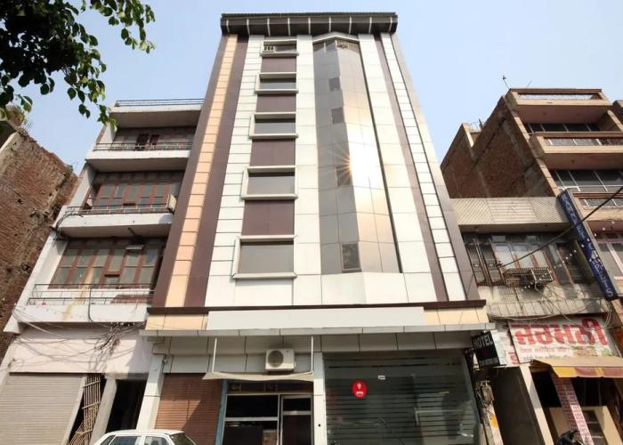 Hotel Star Metro Inn By GRB