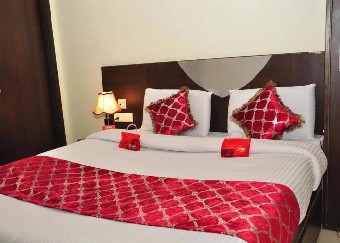 Hotel Star Metro Inn By GRB