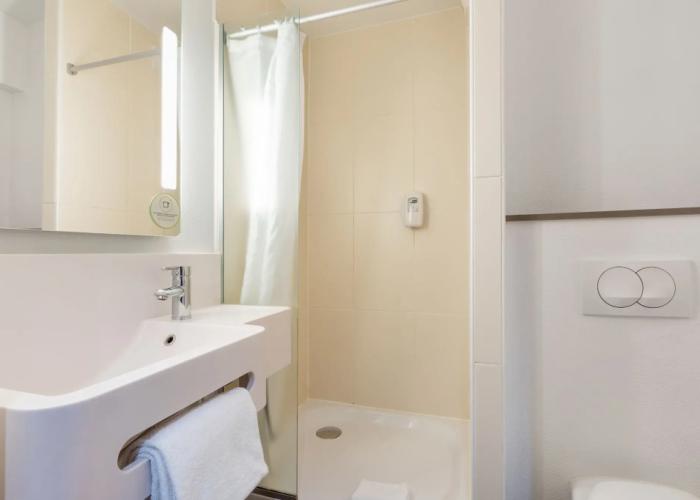 B&B HOTEL Lille Centre Grand Palais