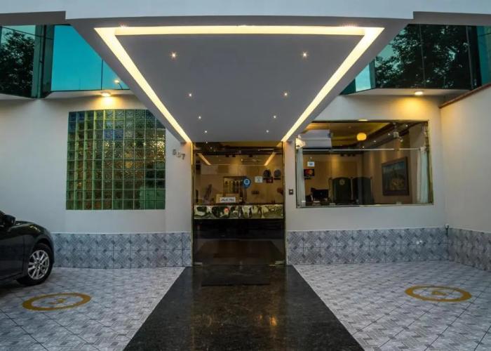 Hotel Lexus
