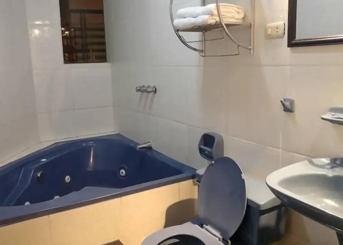 Casa Hotel Jockey Plaza Mall