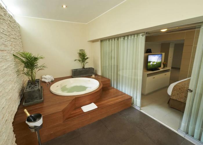 Sol de Oro Hotel & Suites