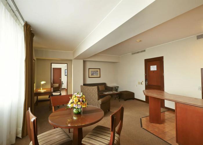 Sol de Oro Hotel & Suites