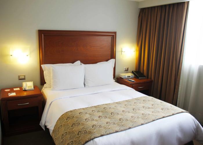 Sol de Oro Hotel & Suites