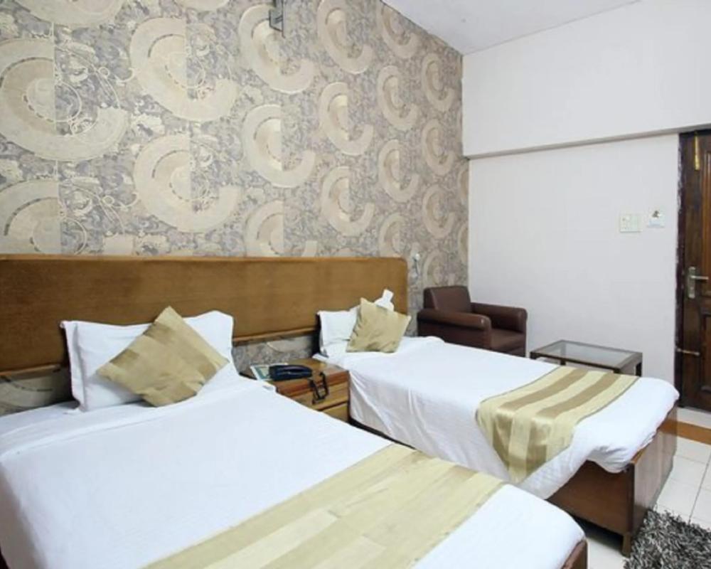 фото Hotel Executive