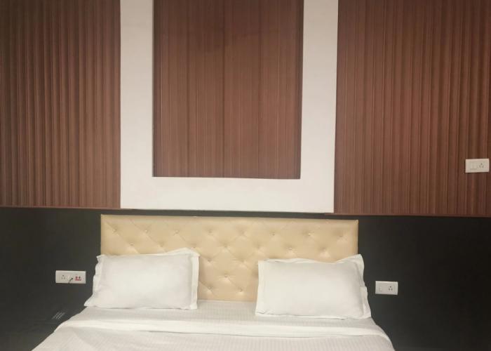 Hotel Mangalam Palace - Lucknow Airport