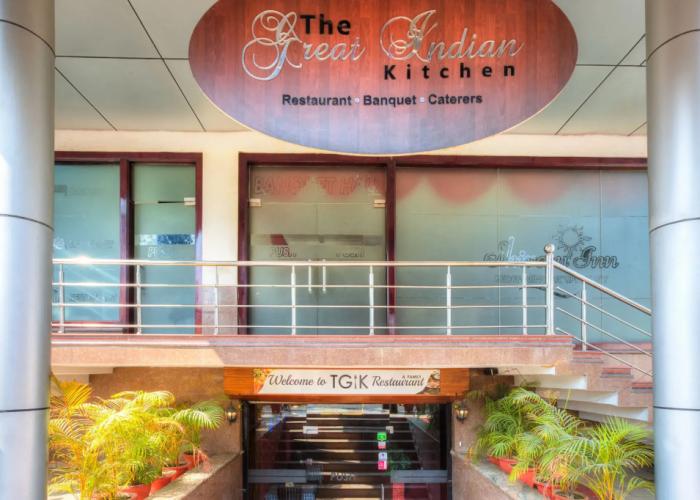 Treebo Shivam Inn Near Singapore Mall