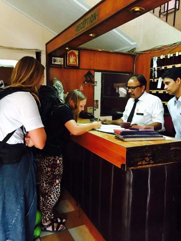 фото Central Hotel