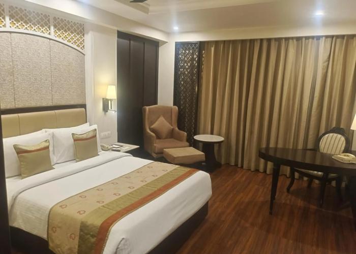 La Place Sarovar Portico, Lucknow