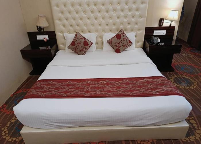 Hotel D'corbiz