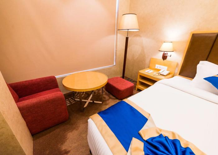 Hotel D'corbiz