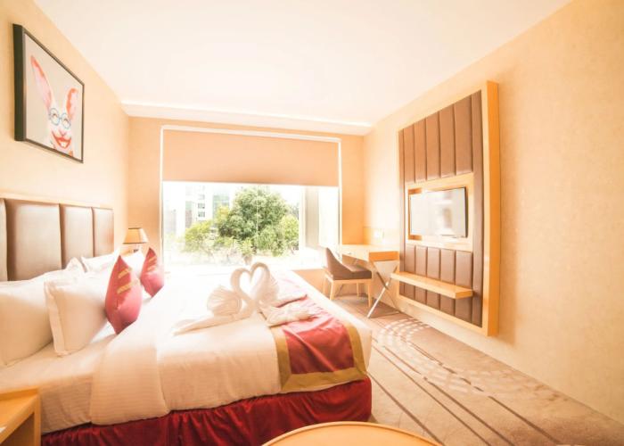 Hotel D'corbiz
