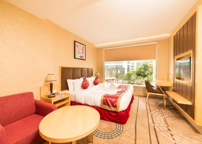 Hotel D'corbiz