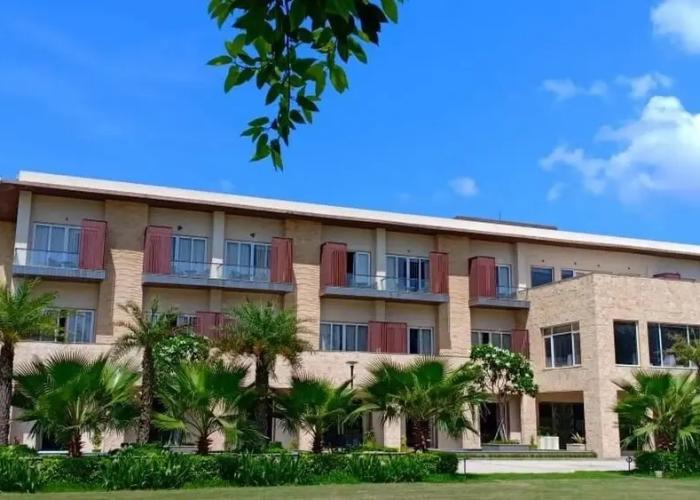 Ritz Resort