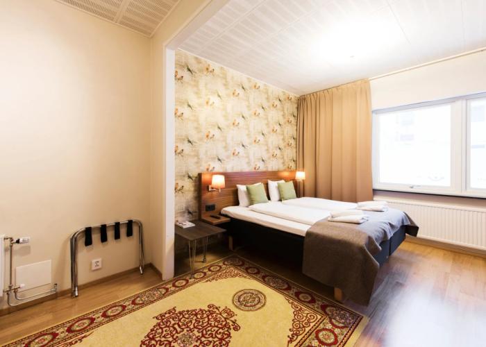 Naran Hotell