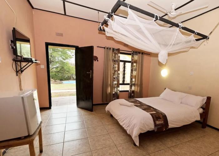 Safari Beach Lodge