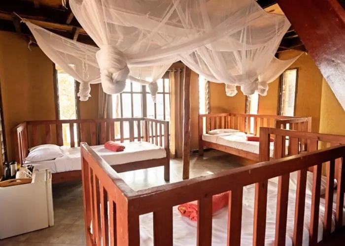 Safari Beach Lodge