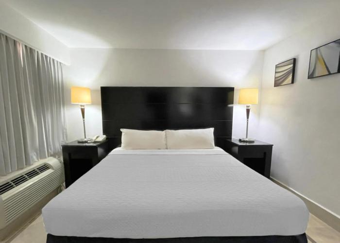 Hotel Plaza Inn