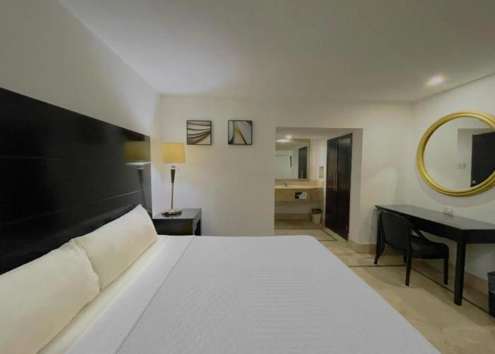 Hotel Plaza Inn