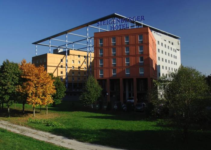 Trans World Hotel Donauwelle