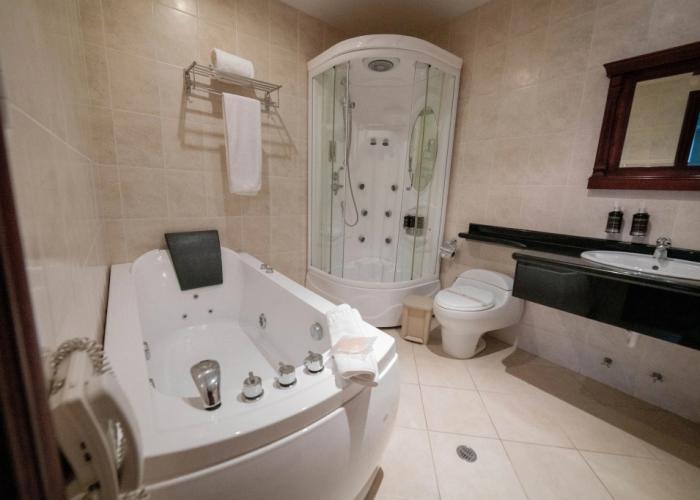 Grand Victoria Boutique Hotel
