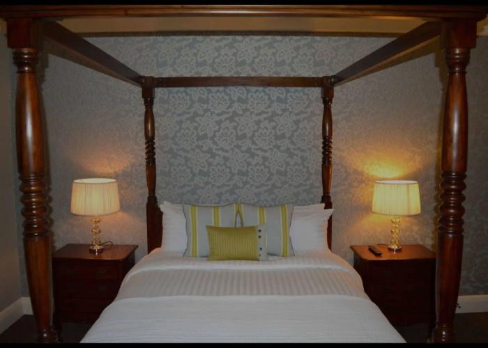 Prince of Wales - Townhouse