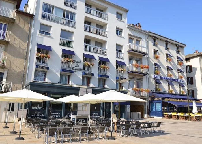 Square Hotel
