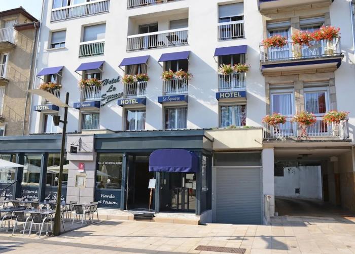 Square Hotel