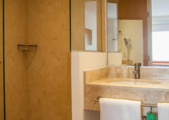 One Monclova Hotel