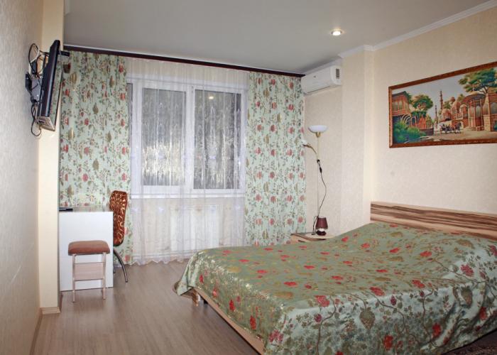 Uyut  Hotel
