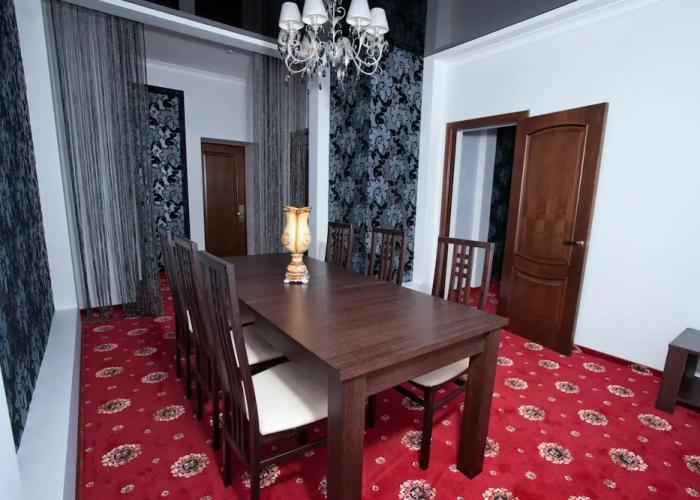 Biznes Hotel