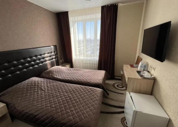 Globus-L Hotel