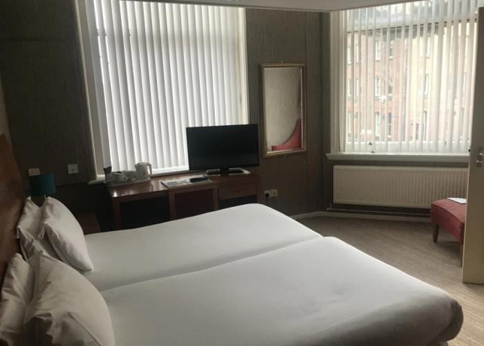 Sir Thomas Hotel