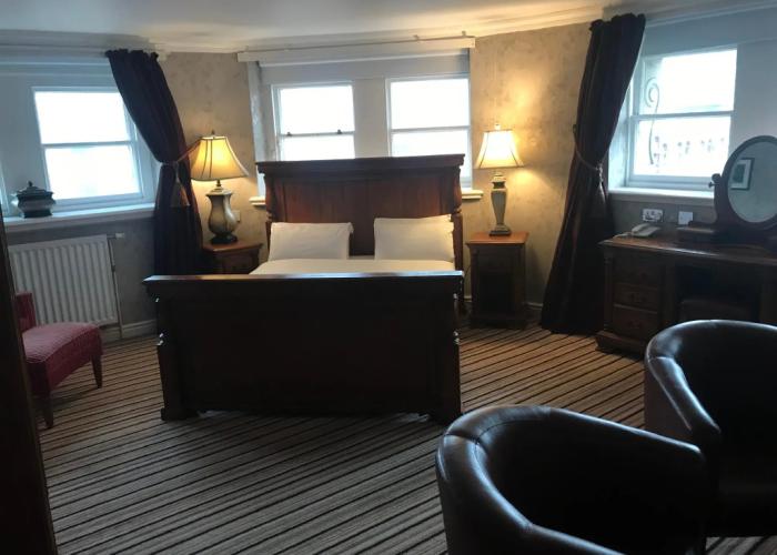 Sir Thomas Hotel
