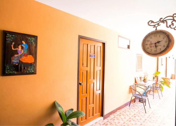 Banlanna Services Apartment