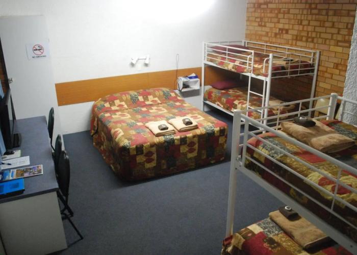 Abajaz Motor Inn