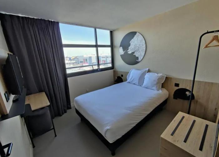 B&B HOTEL La Rochelle Centre les Minimes