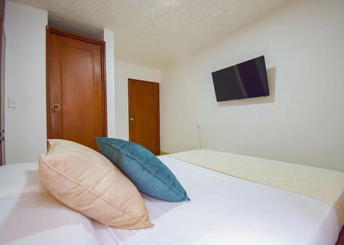 Hotel Toledo Plaza